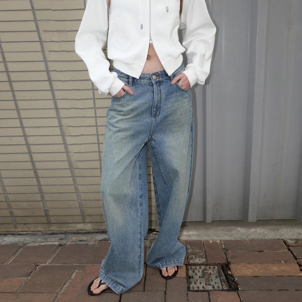 Rarely alike wide leg denim jeans size small